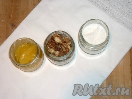 Ингредиенты для приготовления в домашних условиях козинаков из грецких орехов