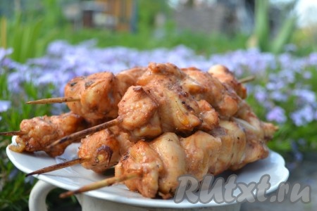 Куриные рулетики на шпажках