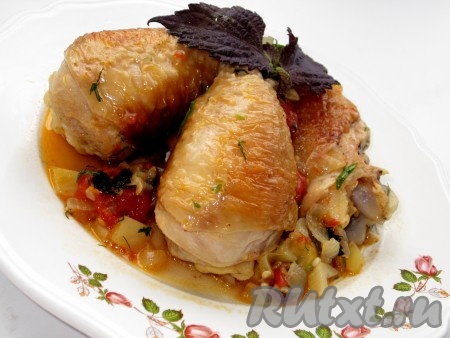 Чахохбили из курицы с помидорами и болгарским перцем