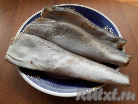 Рыбу очистить, удалить внутренности, хорошо вымыть.&nbsp;