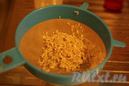 Ингредиенты приведены на 1 порцию. Рис промыть.