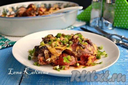 Мясо с шампиньонами в духовке