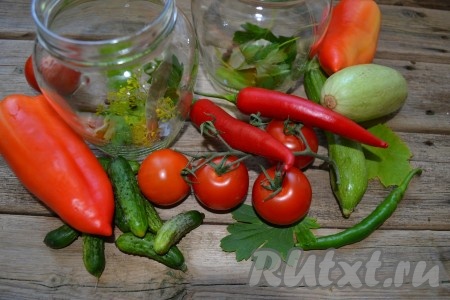 Подготовить все необходимые ингредиенты для ассорти.
