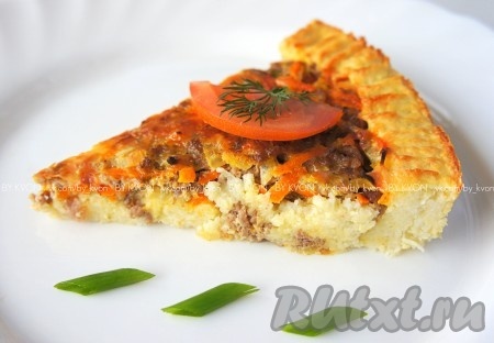 Картофельная запеканка с говяжьим фаршем, приготовленная в духовке, получается такой аппетитной, сытной и вкусной, что вам ещё не раз захочется вернуться к этому рецепту.
