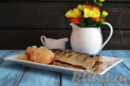 Скумбрия, запеченная с картофелем