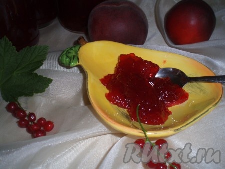 Джем из красной смородины с персиками