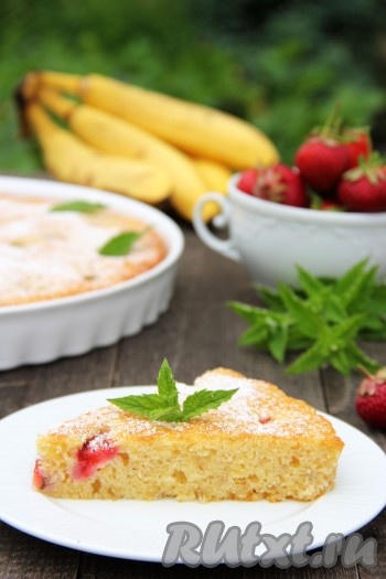 Бананово-клубничный пирог  