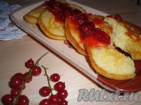 Дрожжевые оладьи с кукурузной мукой