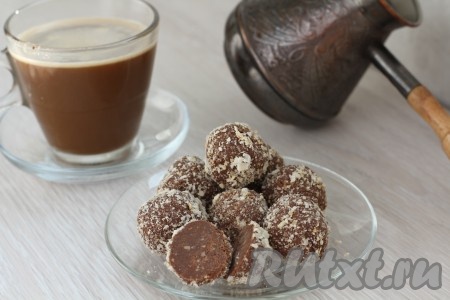 Мои любимые конфеты из детской смеси "Малютка" готовы. Уверена, эти вкусные домашние трюфели понравятся и вам!