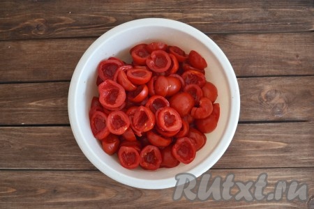 Так проделываем со всеми помидорами.