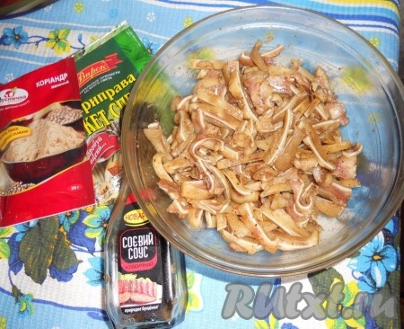 Маринованные свиные ушки