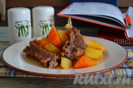 Жаркоп подать к столу в горячем виде.
