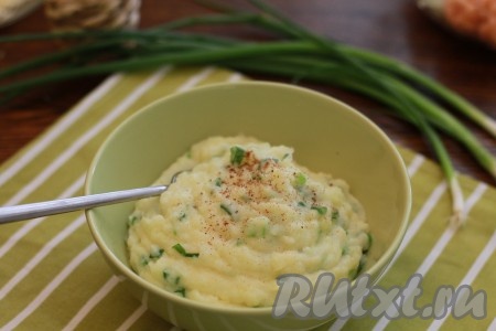 Картофельное пюре с чесноком и зеленым луком
