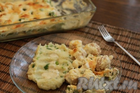 Все очень быстро и вкусно! В качестве гарнира к рыбным фрикаделькам в сливочном соусе отлично подойдет картофельное пюре.