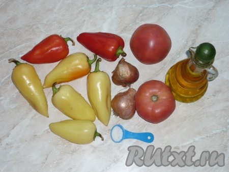Ингредиенты для приготовления перца, жареного целиком на сковороде