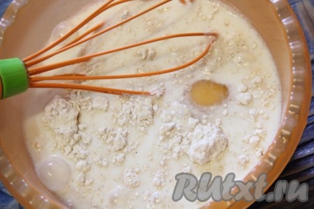 И сразу добавить яйцо.