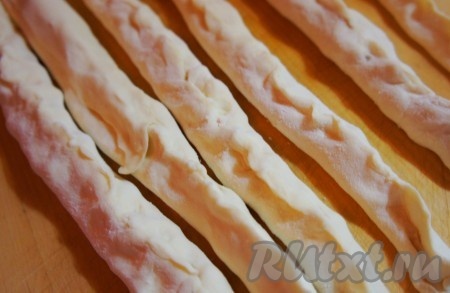 Вот такие 8 полосок с начинкой внутри у меня получились.