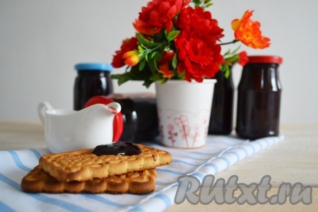 Нежный, вкусный конфитюр из винограда понравится и маленьким, и взрослым. Попробуйте!
