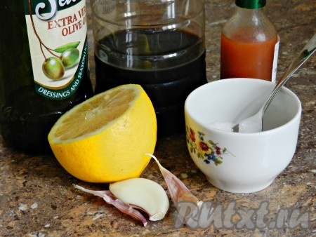 Приготовить ингредиенты для маринада.