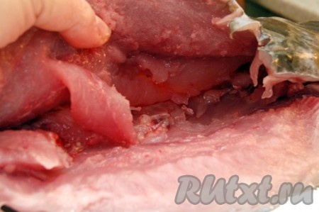 Получается пустая полость, в которую мы набьем начинку.