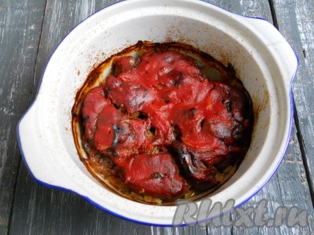 Духовку разогреть до 190 градусов и запекать печень в течение 40-45 минут.