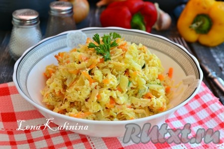 Капуста, жареная на сковороде с яйцом