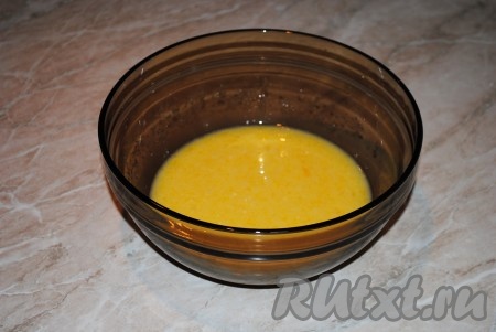 Перемешать миксером до однородной массы. 