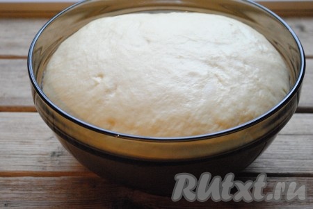 За это время тесто должно "вырасти" в два раза.&nbsp;
