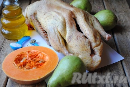 Ингредиенты для приготовления утки, запеченной с тыквой в духовке