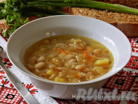 Рецепт щей из квашеной капусты с фасолью