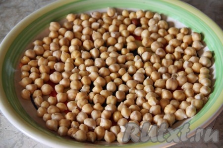 Утром слить воду с нута.