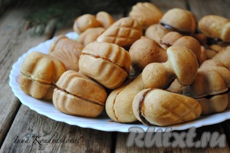 Орешки со сгущёнкой на сметане