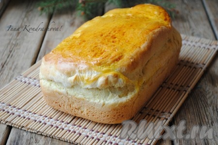 Вкусный, воздушный&nbsp;пирог с пангасиусом из дрожжевого теста готов. Достать его из формы и дать остыть.&nbsp;
