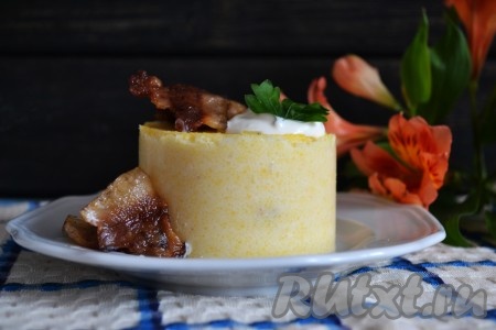 Можно наслаждаться поистине вкусной, сытной, ароматной мамалыгой по-молдавски.
