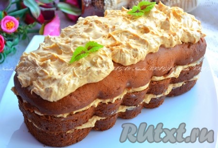 Простой бисквитный торт с масляным кремом