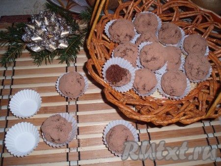 Вкусный десерт с овсяными хлопьями готов.  
