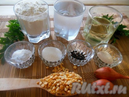 Для приготовления пирожков нам необходимы самые простые ингредиенты.
