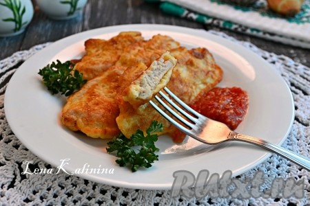 Куриное филе в сырном кляре на сковороде