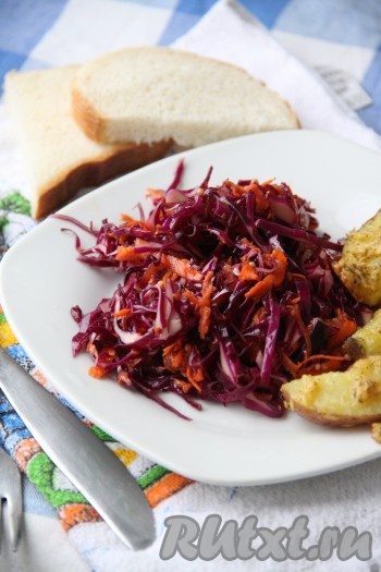 Салат из краснокочанной капусты и моркови