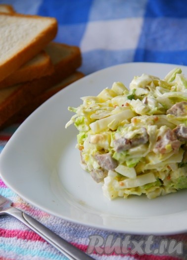 Салат с пекинской капустой и мясом