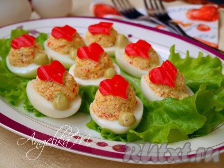 Яйца, фаршированные крабовыми палочками