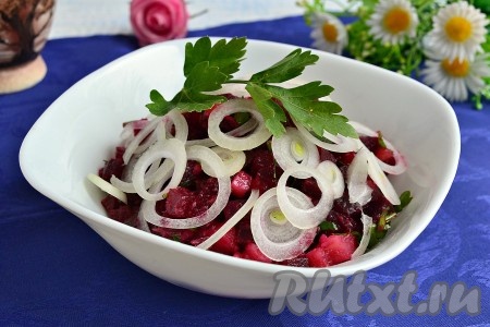 Постный салат со свеклой
