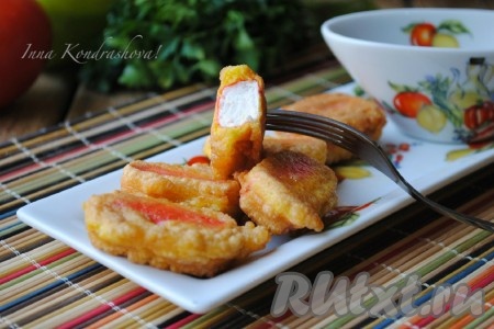 Крабовые палочки, жареные в кляре