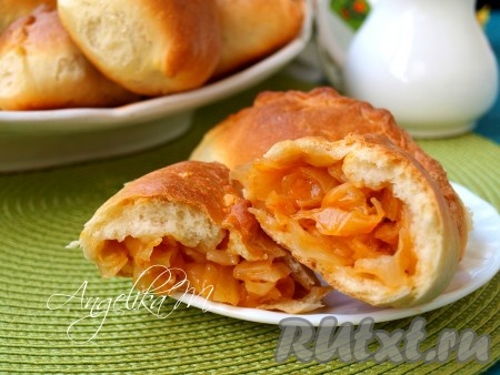 Постные пирожки с капустой, испеченные в духовке, просто супер!
