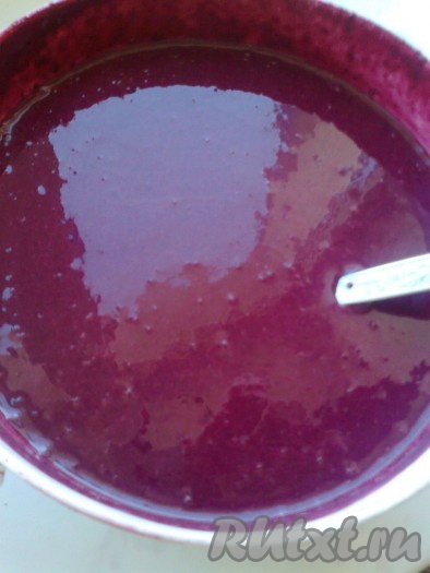 перемешать, добавить яичную смесь, еще раз хорошо перемешать начинку для пирога.
