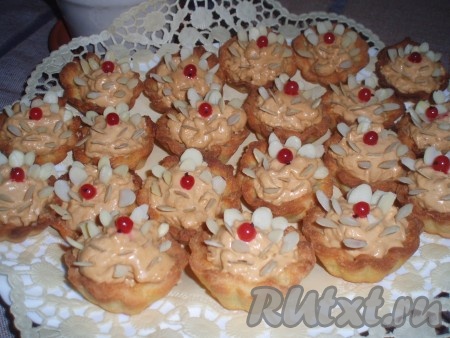 Вкусные и аппетитные корзиночки с карамельным суфле готовы. &nbsp;&nbsp;
