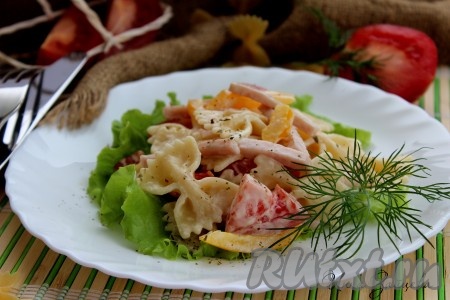 Салат с макаронами, ветчиной и болгарским перцем