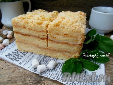 Этот рецепт приготовления вкусного торта "Наполеона" с нежнейшим заварным кремом в домашних условиях - очень удачный, проверенный временем. Надеюсь, вы тоже по достоинству оцените этот торт и он станет частым гостем на вашем праздничном столе. Настоятельно рекомендую попробовать!