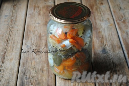 Рыба в банке в духовке