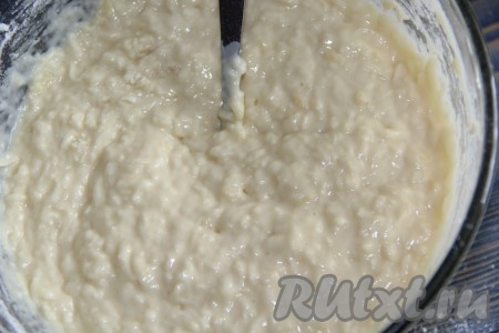 Тесто получится в меру густым, но и не жидким.